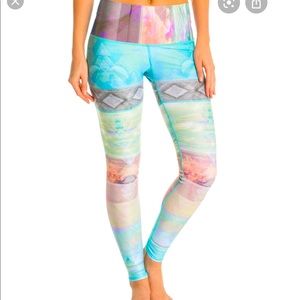 Teeki leggings